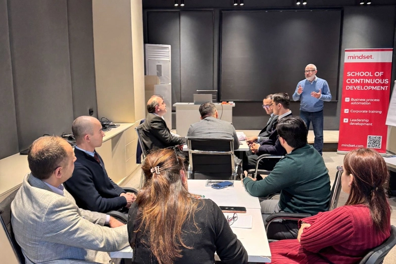 Maxim Osovsky during a strategy session